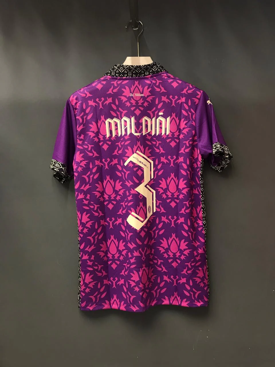 MALDINI AC MILAN SPECIAL KIT POLO EMBROIDERY - Image 3