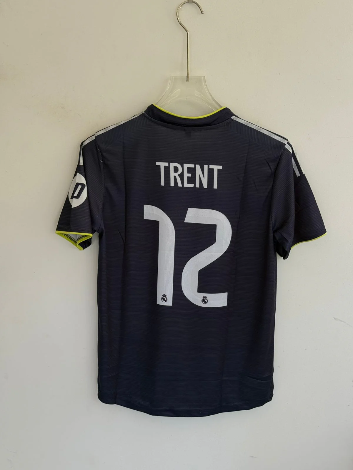 TRENT REAL MADRID 25/26 AWAY KIT EMBROIDERY - Image 3